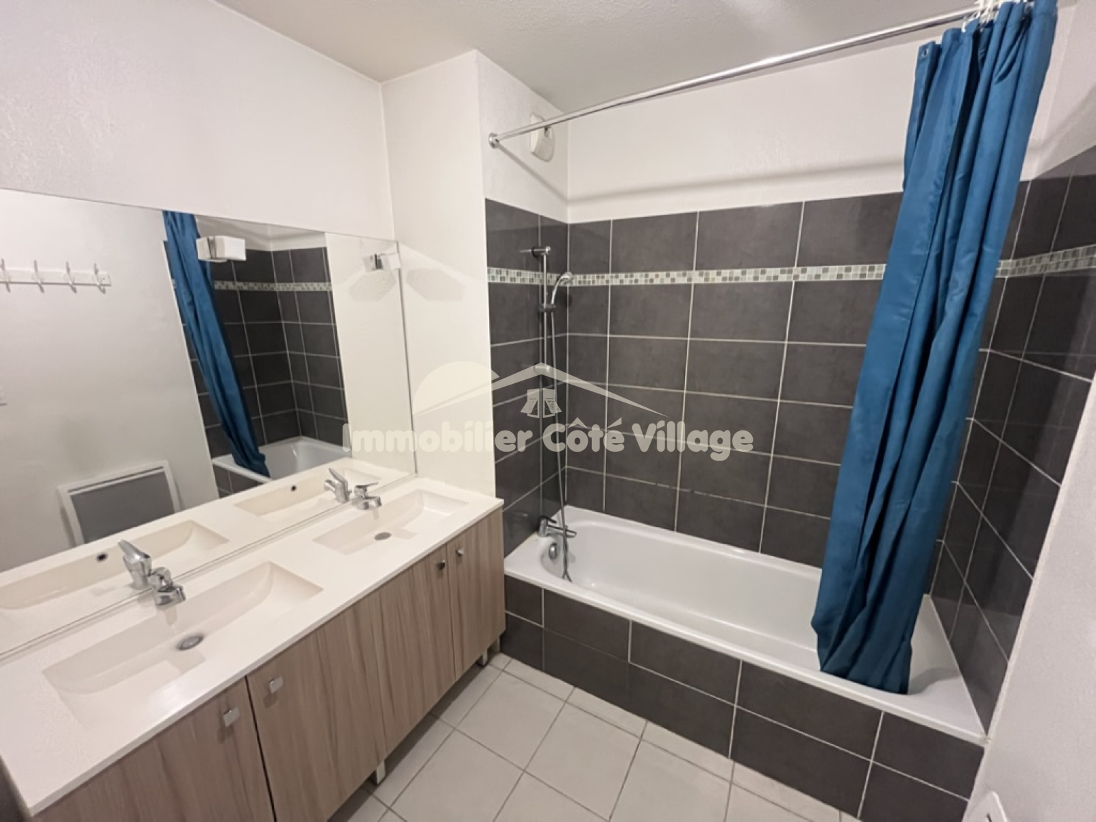 Image_, Appartement, Saint-André-de-la-Roche, ref :CSVAP460001136