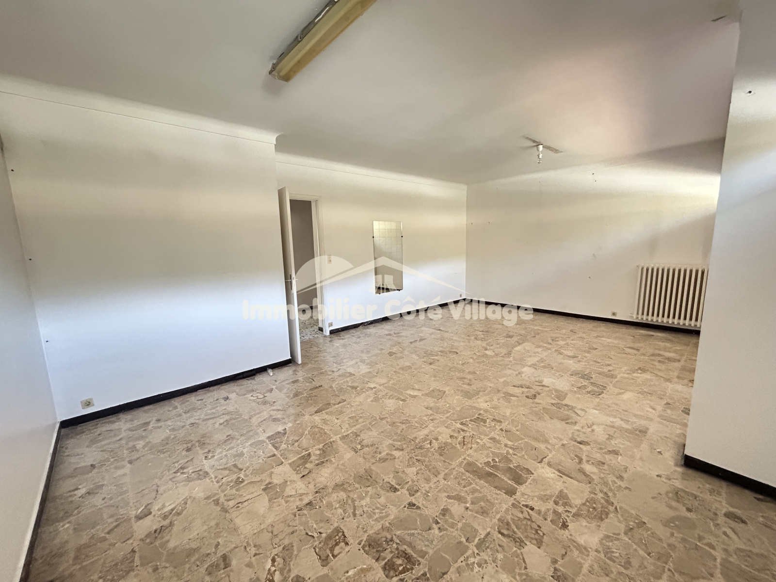 Image_, Local commercial, Contes, ref :RJVCO30001168