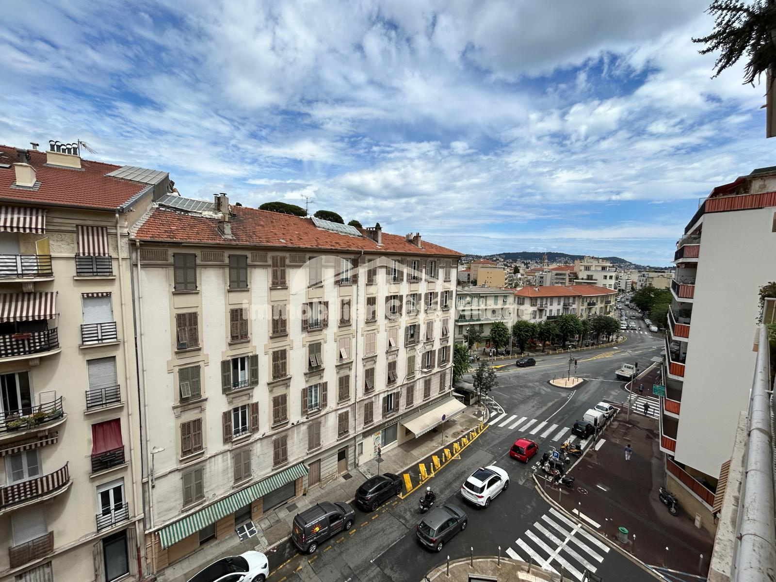 Vente Appartement 53m² 3 Pièces à Nice (06100) - La Trinité