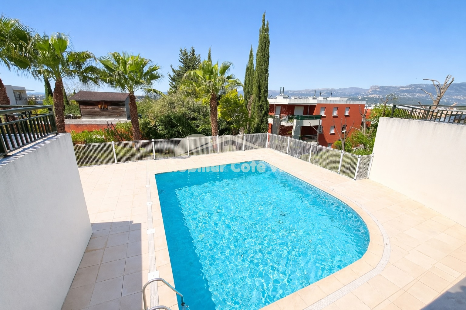 Agence immobilière de IMMOBILIER CÔTÉ VILLAGE